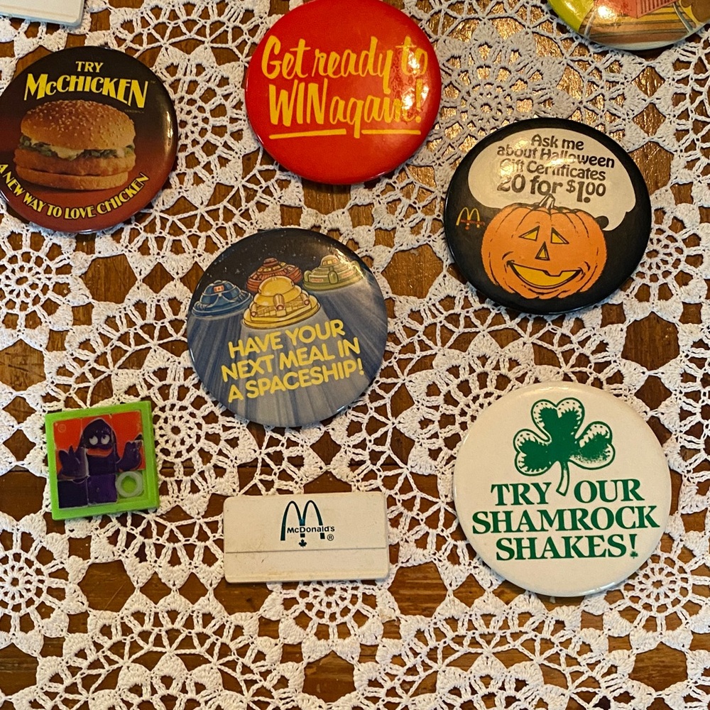 McDonalds Colorful Button Collection - Picture 4 of 6